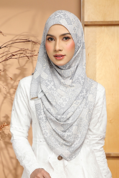 (PETITE) Aralyn Babes Printed Izmir in Silver Grey
